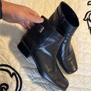 Villager Liz Claiborne Black Ankle Booties with Buckle